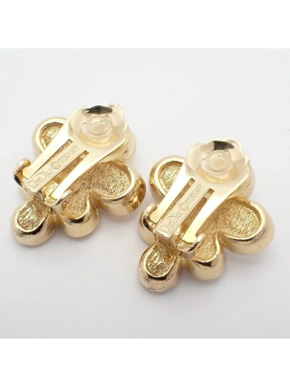 Dior earrings material